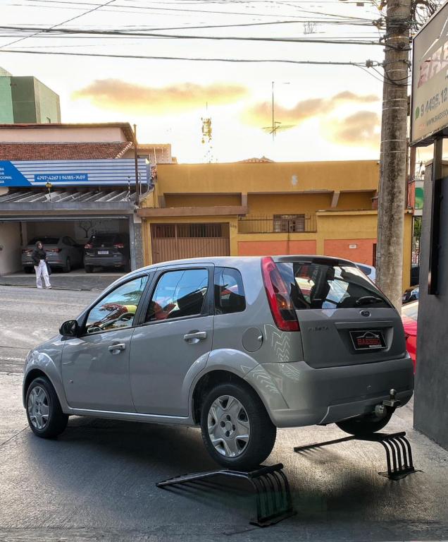 FORD Fiesta Hatch - Foto