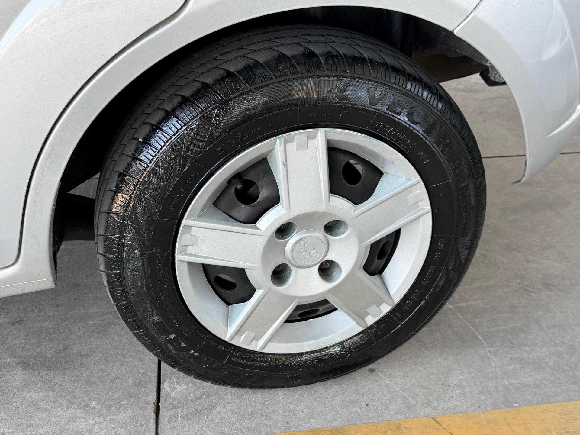 FORD Fiesta Hatch - Foto