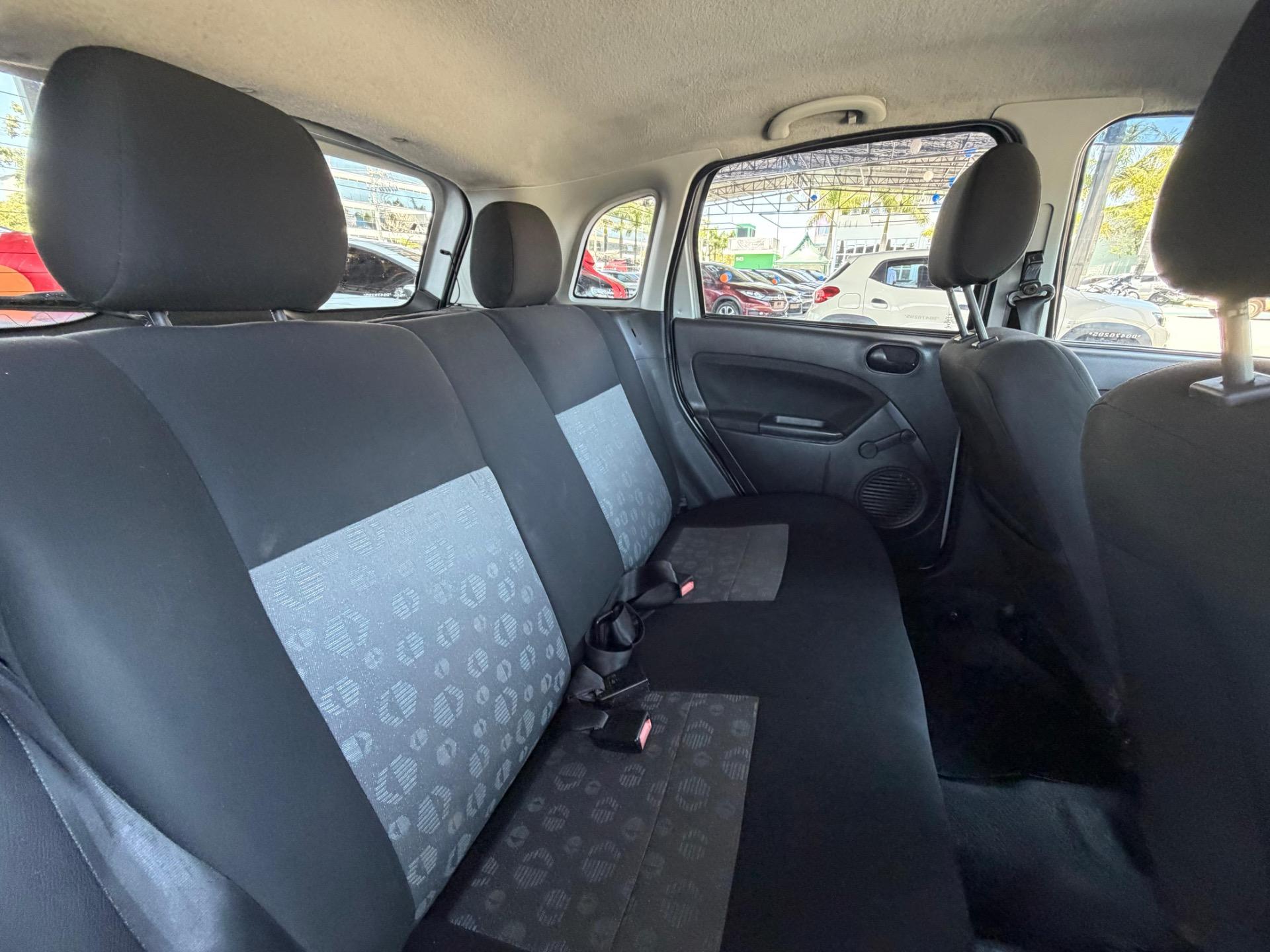 FORD Fiesta Hatch - Foto