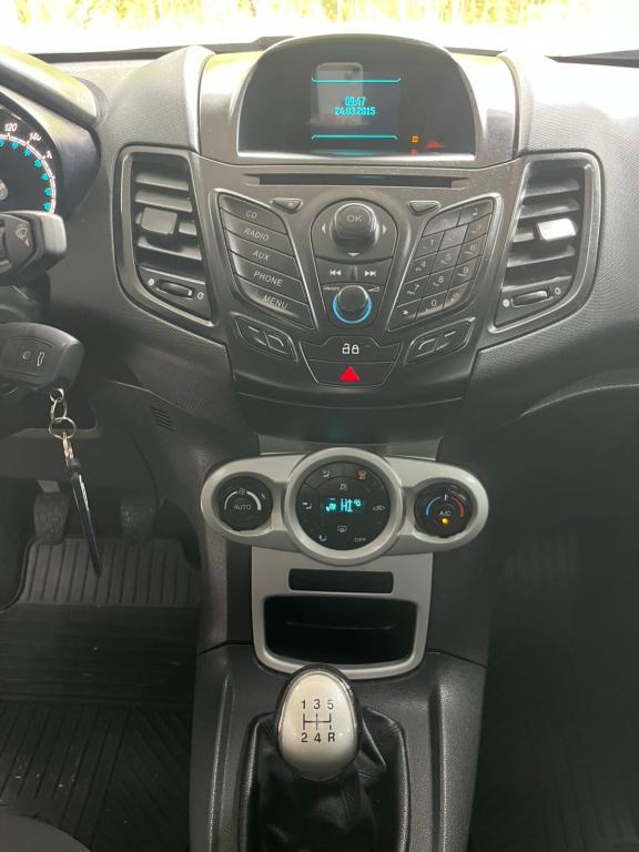 FORD Fiesta Hatch - Foto