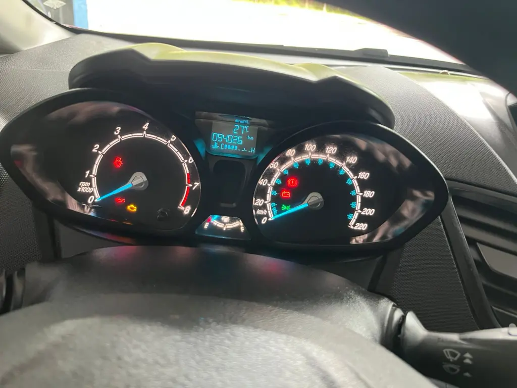 FORD Fiesta Hatch - Foto