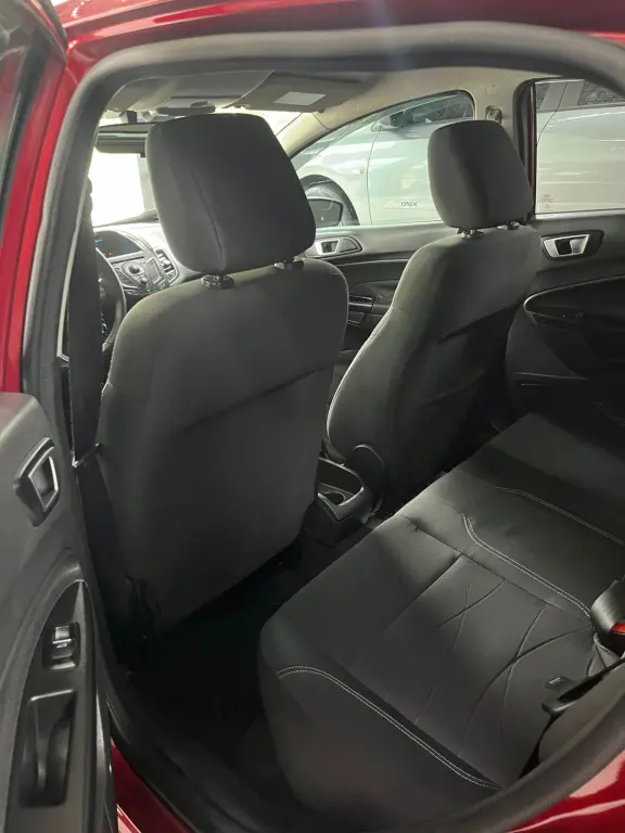 FORD Fiesta Hatch - Foto