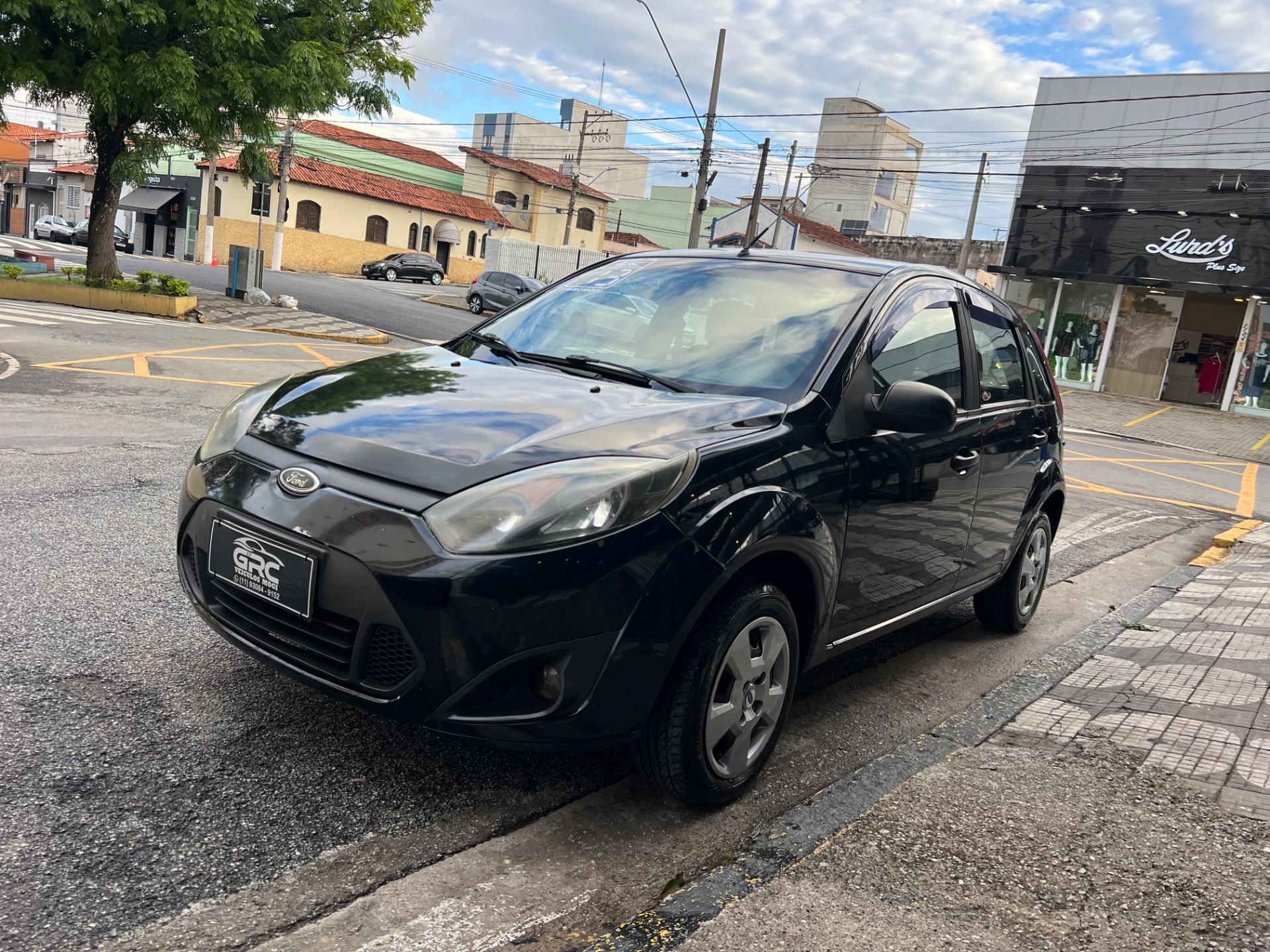 FORD Fiesta Hatch - Foto