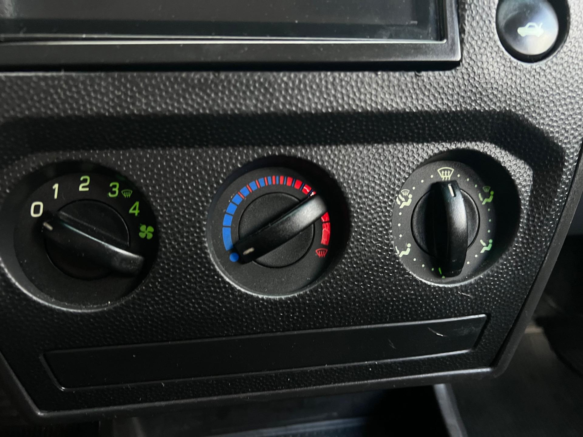 FORD Fiesta Hatch - Foto