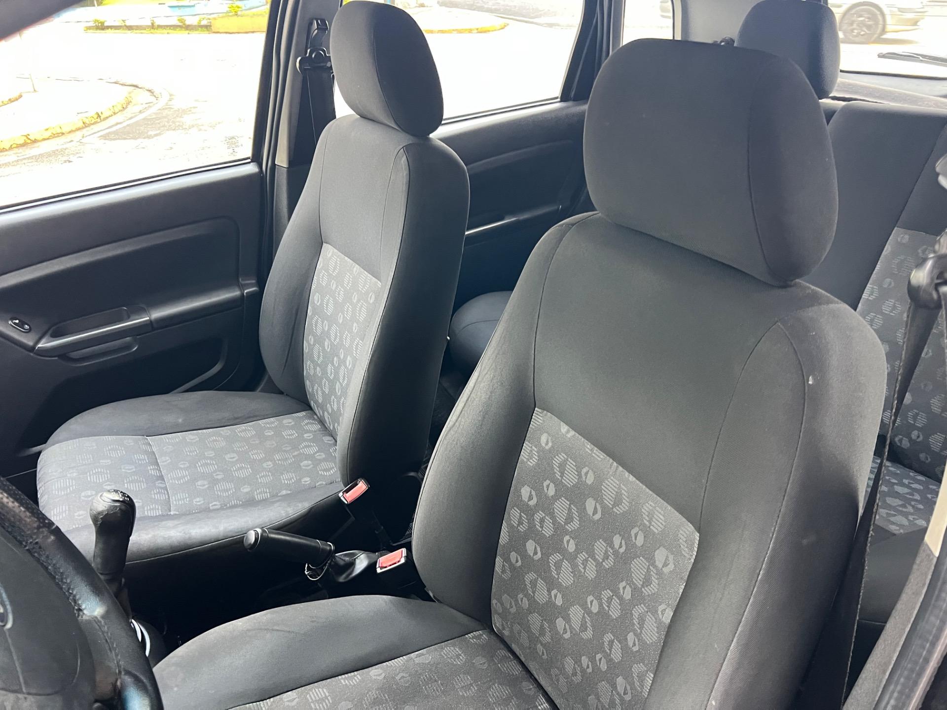 FORD Fiesta Hatch - Foto