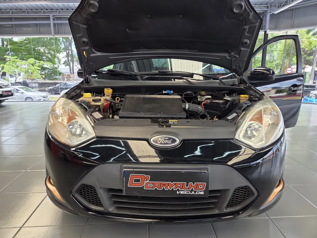 FORD Fiesta Hatch - Foto