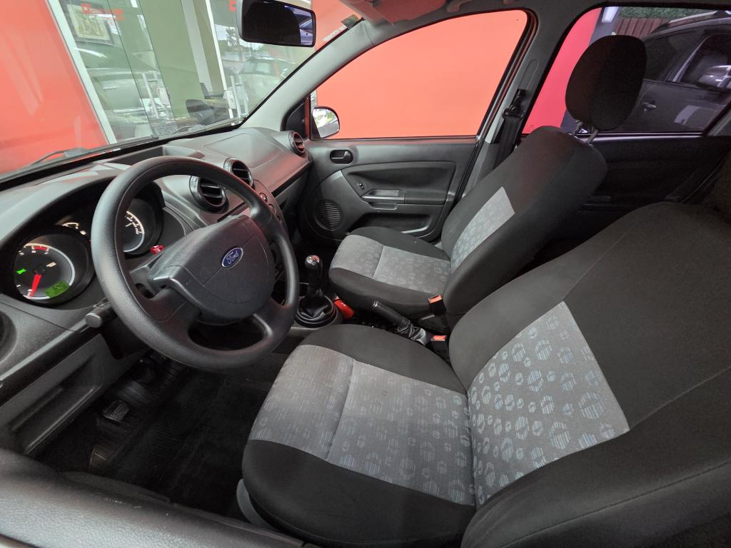 FORD Fiesta Hatch - Foto