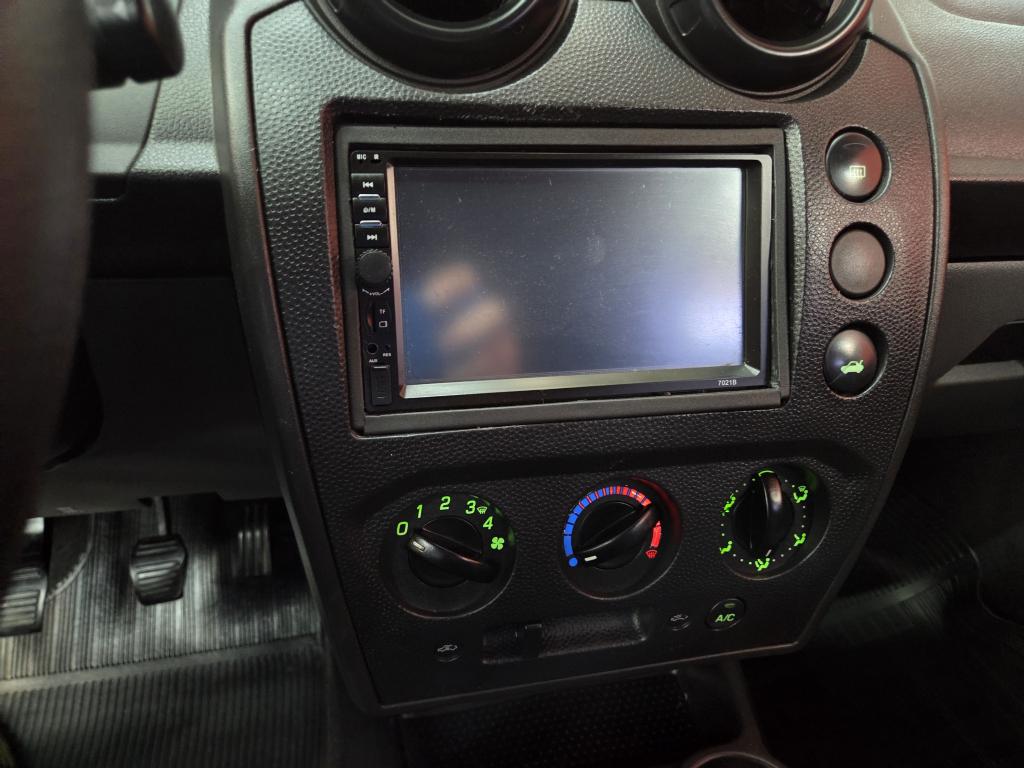 FORD Fiesta Hatch - Foto