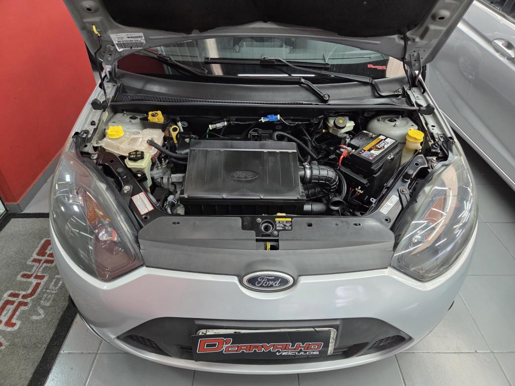 FORD Fiesta Hatch - Foto