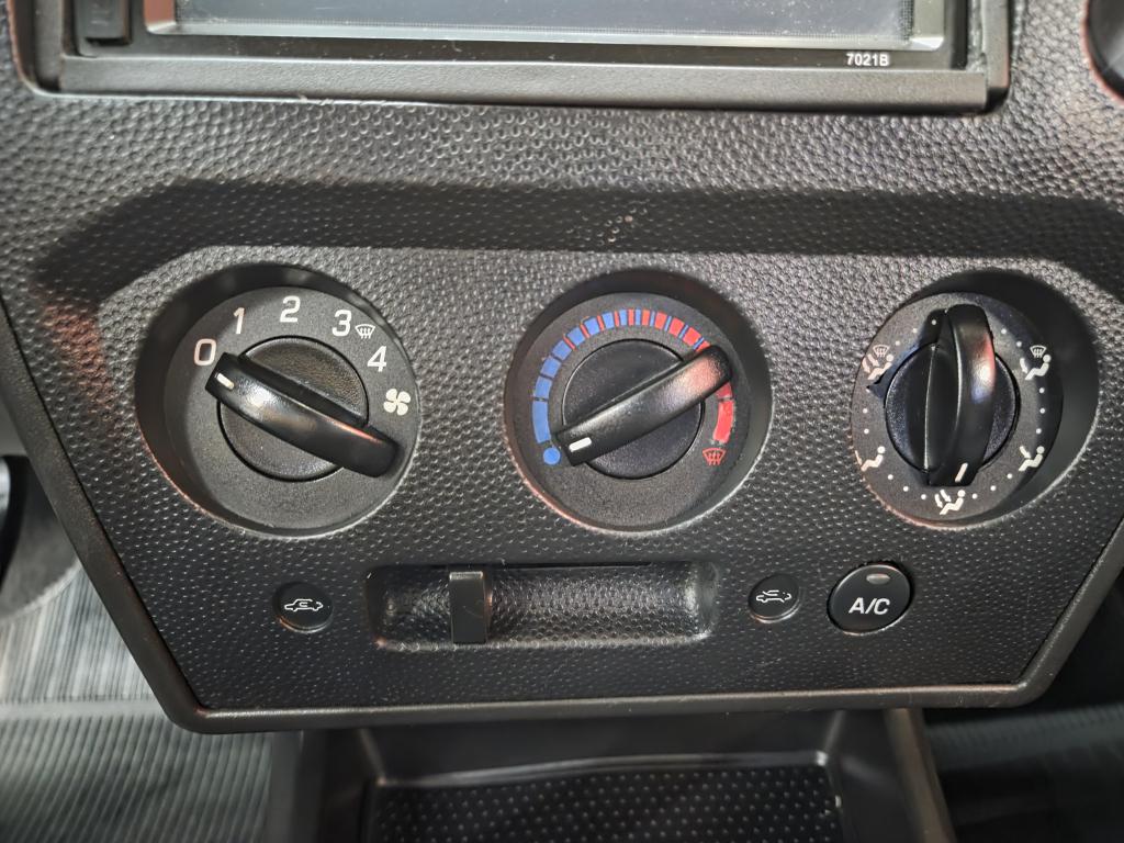 FORD Fiesta Hatch - Foto