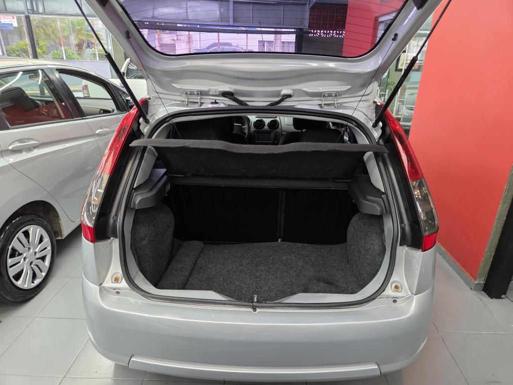 FORD Fiesta Hatch - Foto