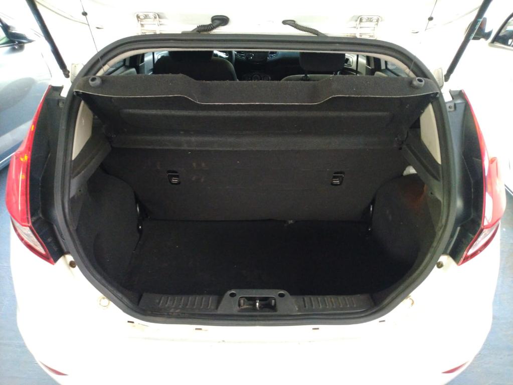 FORD Fiesta Hatch - Foto