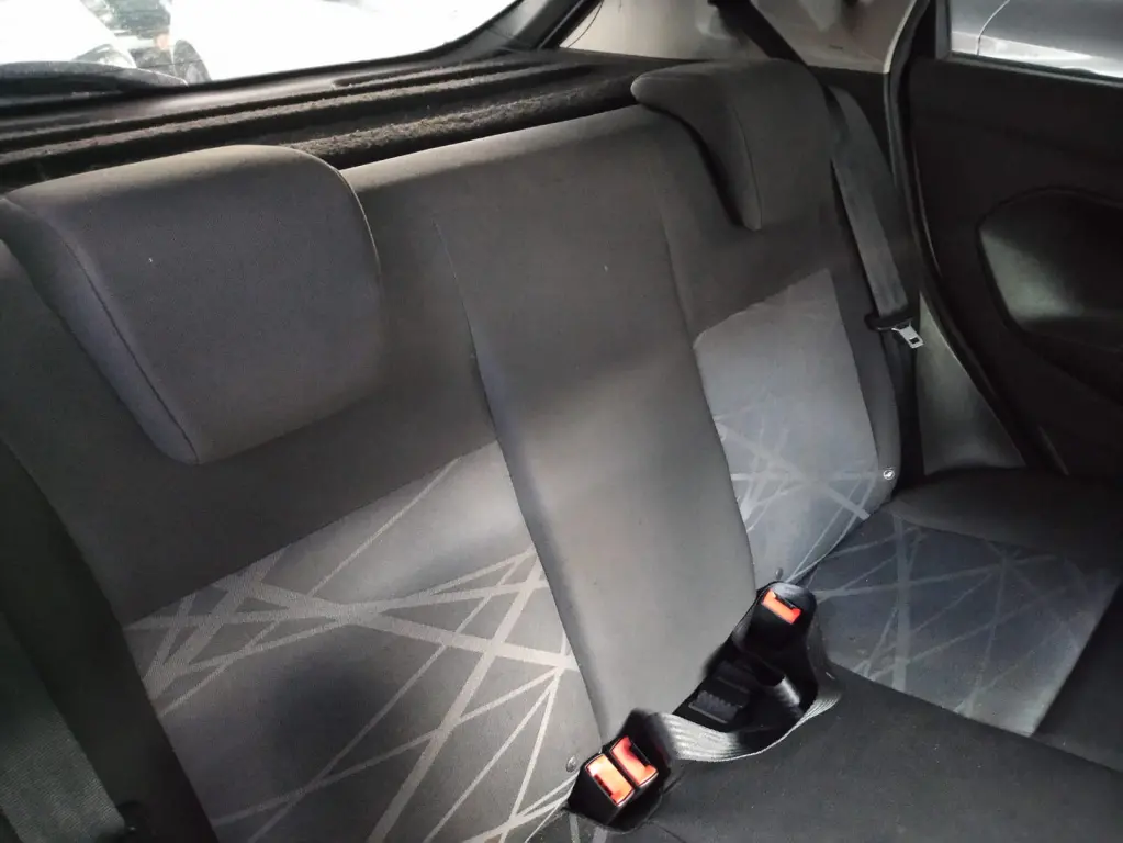 FORD Fiesta Hatch - Foto