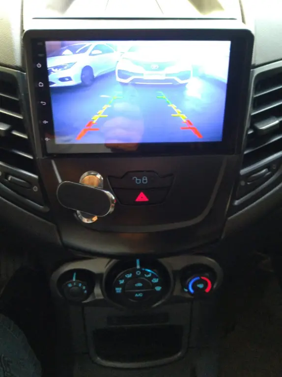 FORD Fiesta Hatch - Foto