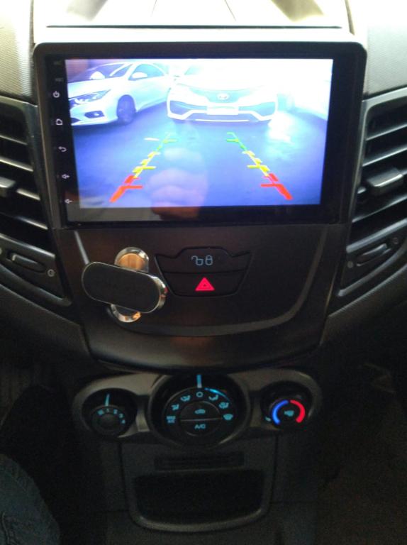 FORD Fiesta Hatch - Foto