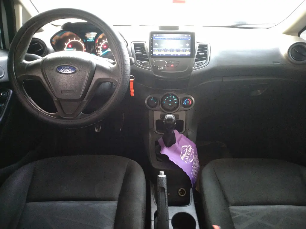 FORD Fiesta Hatch - Foto