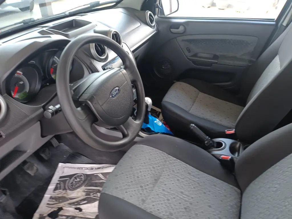 FORD Fiesta Hatch - Foto