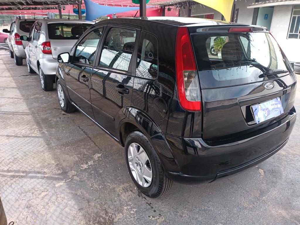 FORD Fiesta Hatch - Foto