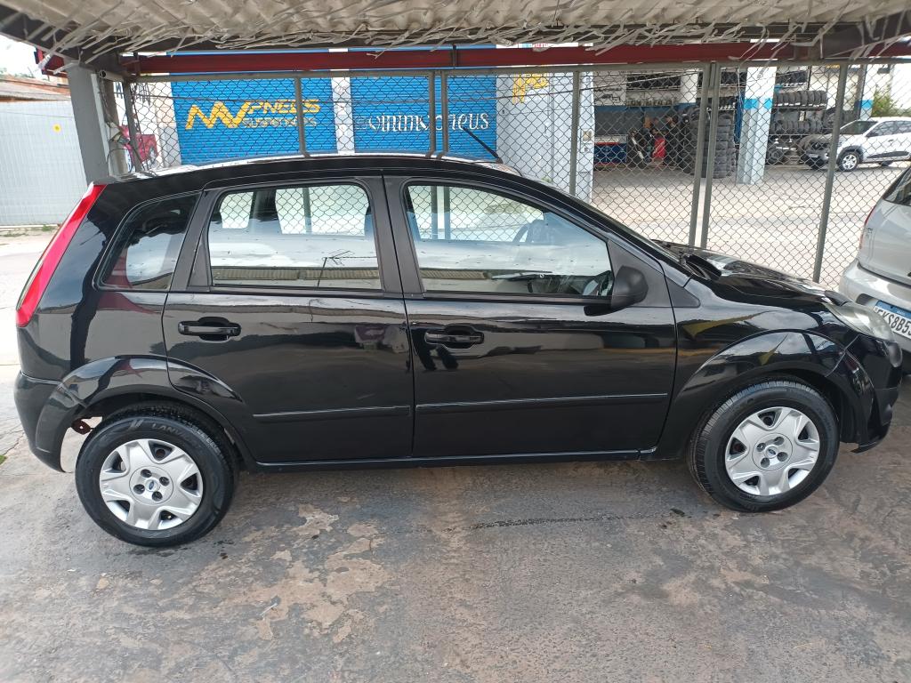 FORD Fiesta Hatch - Foto
