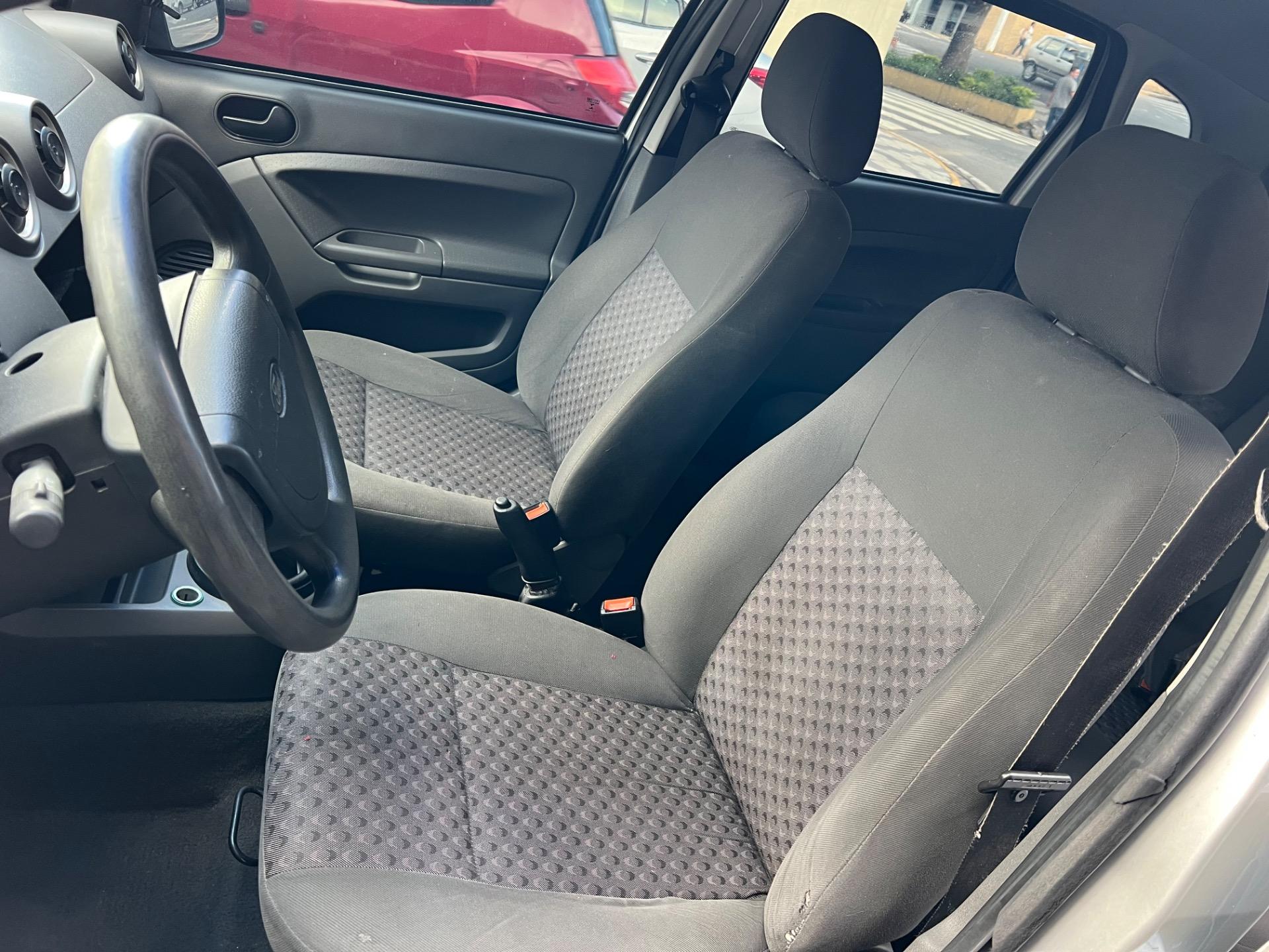 FORD Fiesta Hatch - Foto