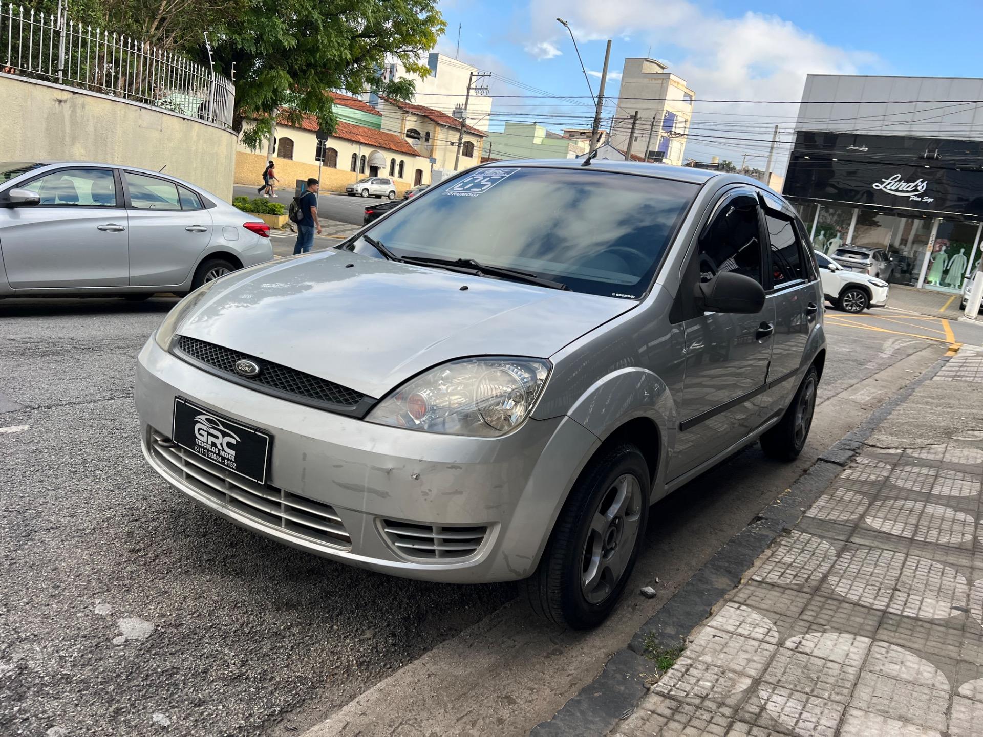 FORD Fiesta Hatch - Foto