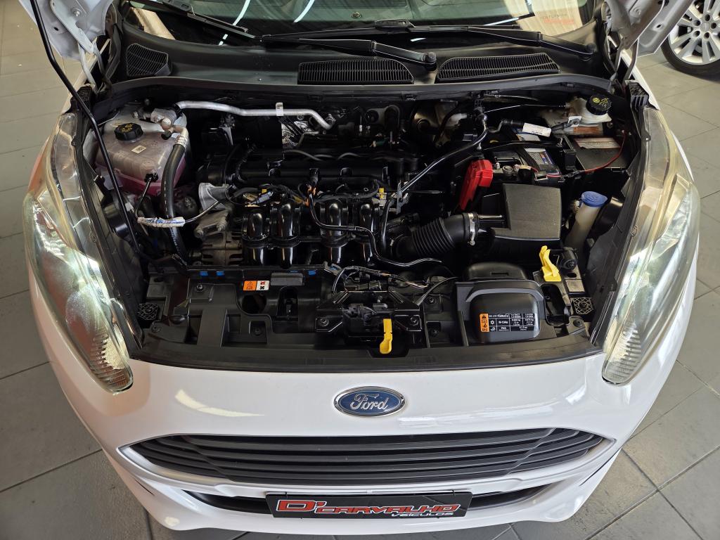 FORD Fiesta Hatch - Foto