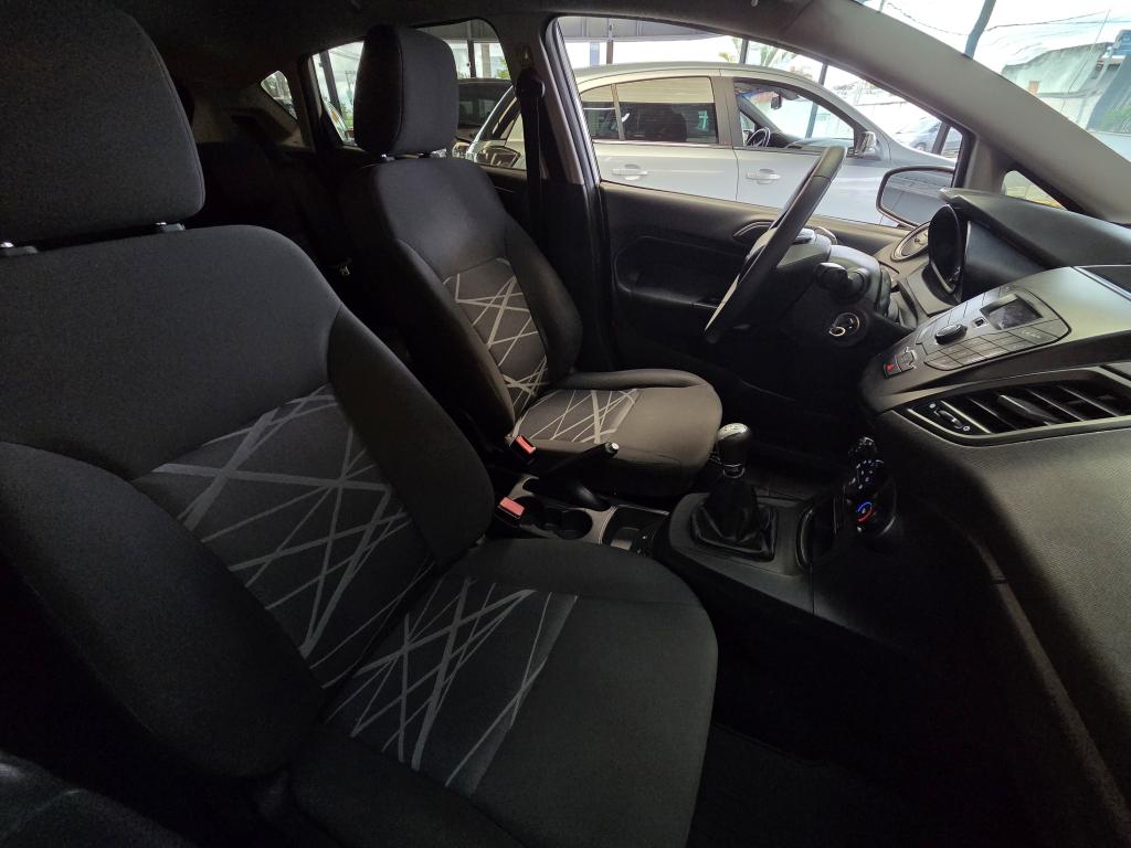 FORD Fiesta Hatch - Foto