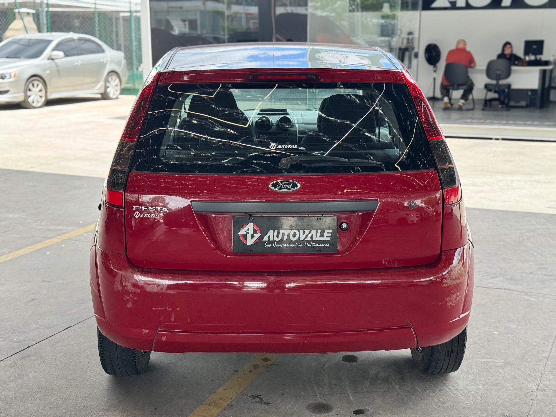 FORD Fiesta Hatch - Foto