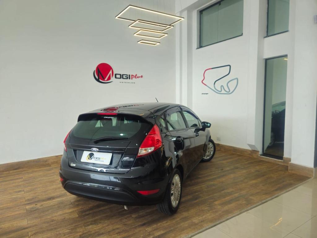 FORD Fiesta Hatch - Foto