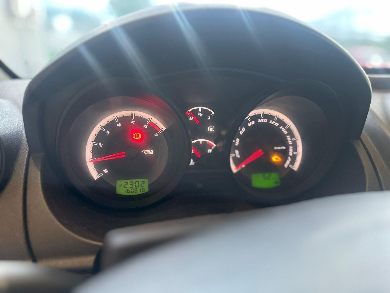 FORD Fiesta Hatch - Foto