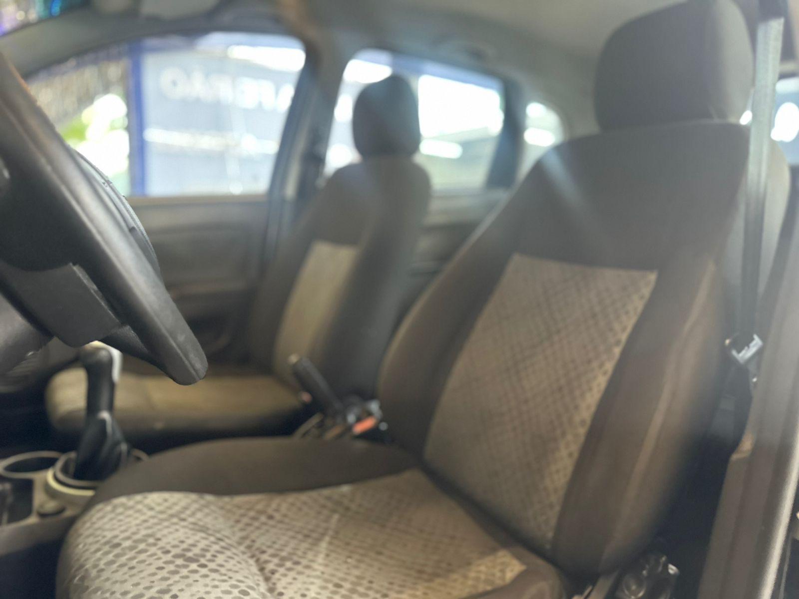 FORD Fiesta Hatch - Foto