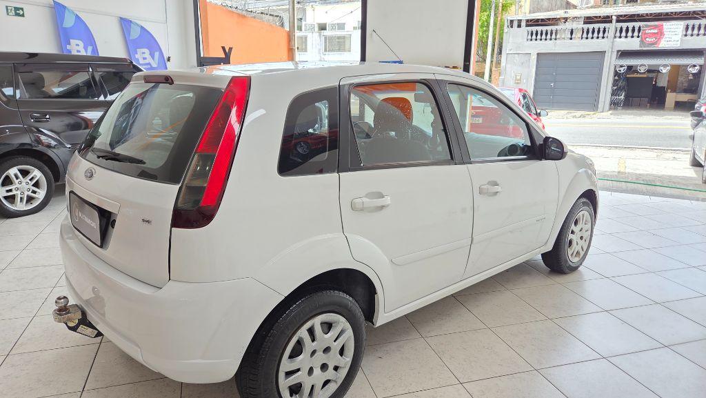 FORD Fiesta Hatch - Foto