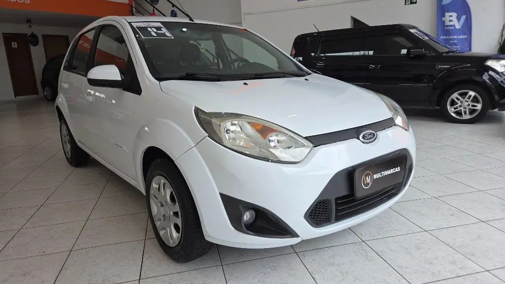 FORD Fiesta Hatch - Foto