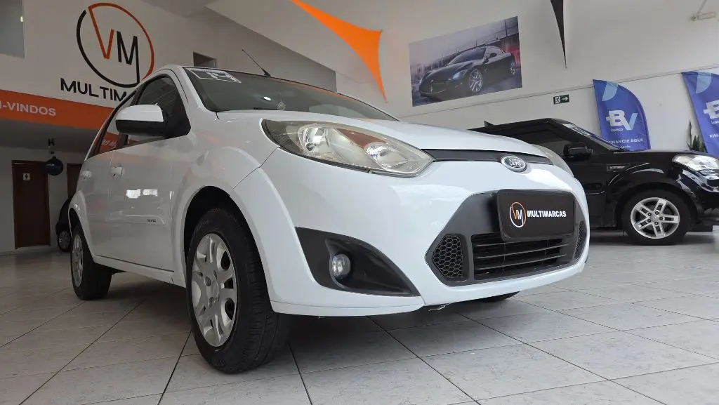 FORD Fiesta Hatch - Foto