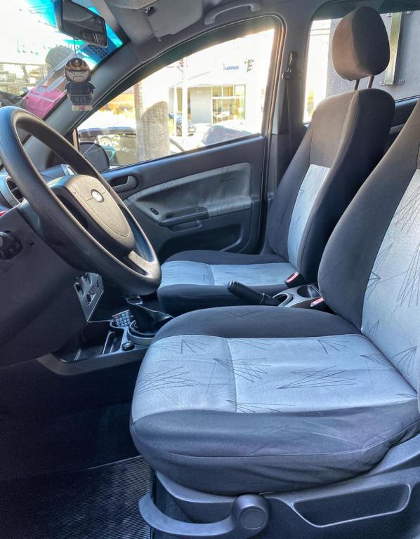 FORD Fiesta Hatch - Foto