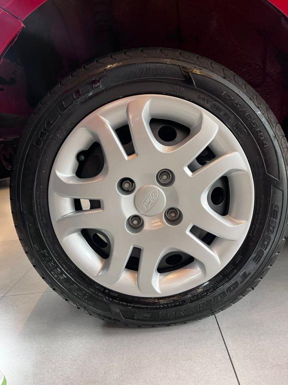 FORD Fiesta Hatch - Foto