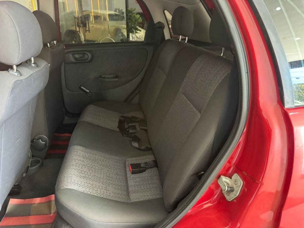 FORD Fiesta Hatch - Foto