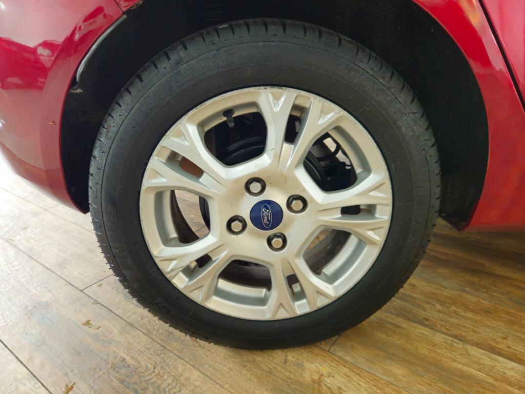 FORD Fiesta Hatch - Foto