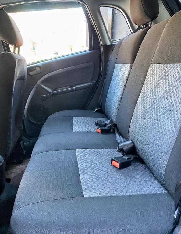 FORD Fiesta Hatch - Foto