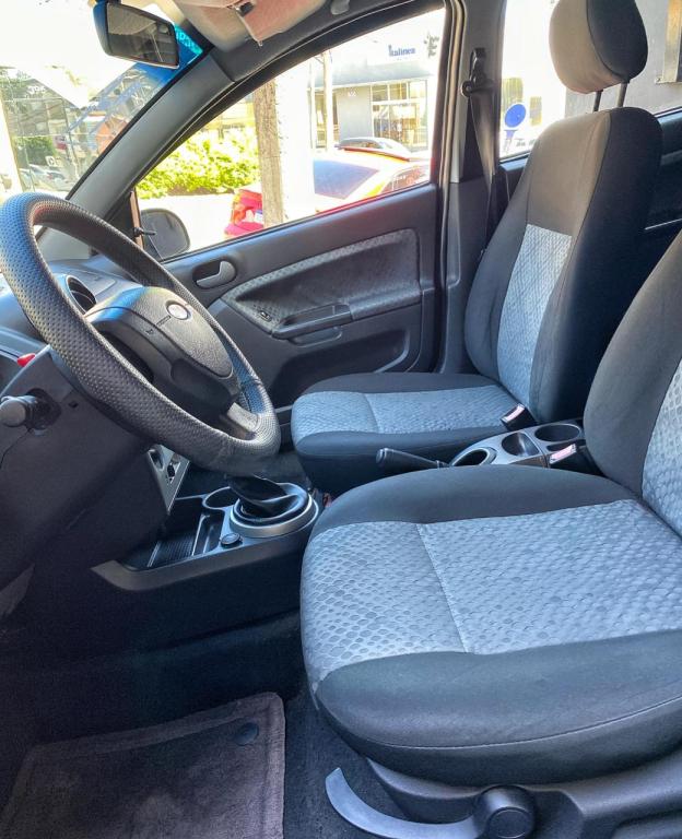 FORD Fiesta Hatch - Foto