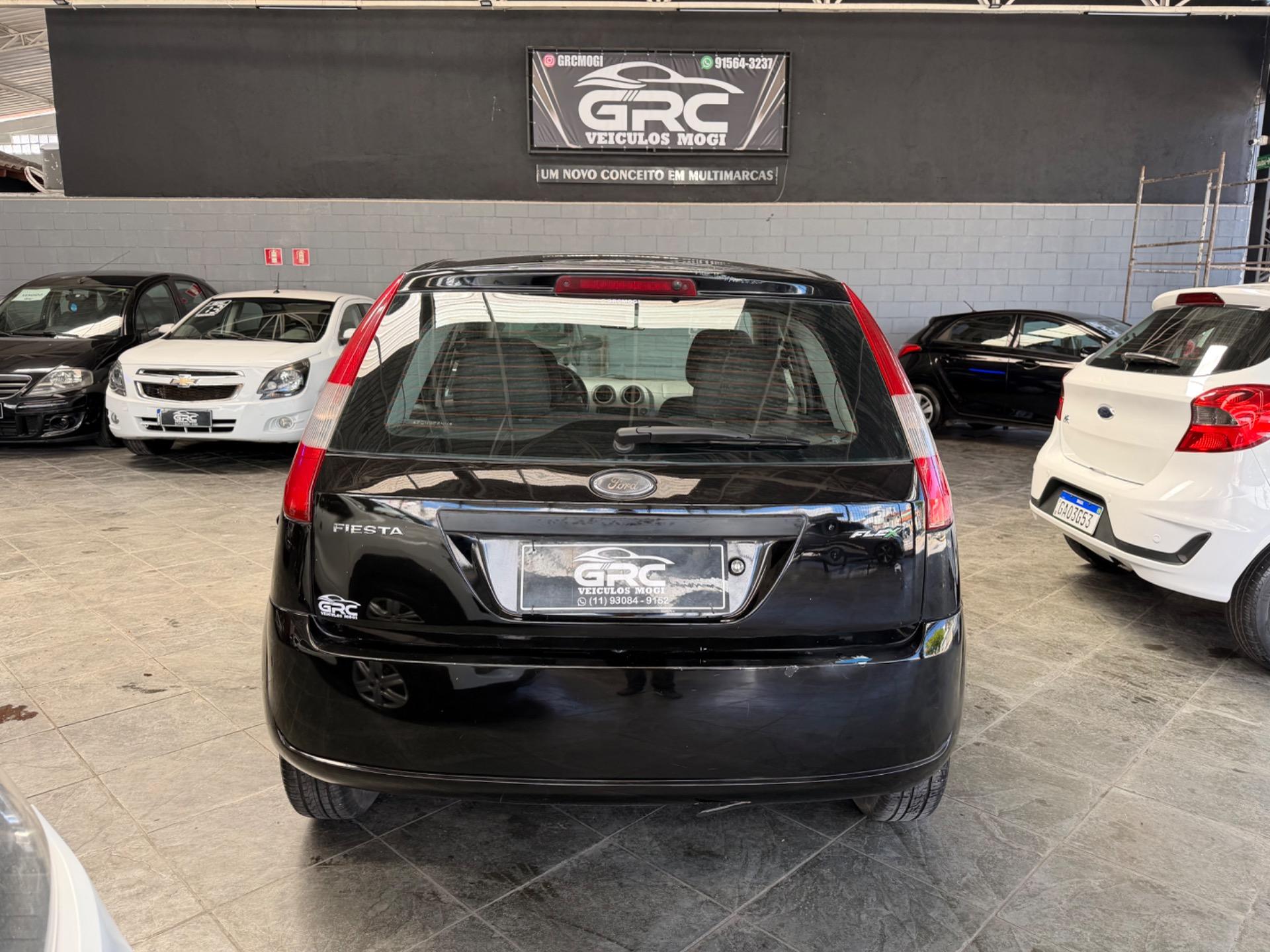 FORD Fiesta Hatch - Foto