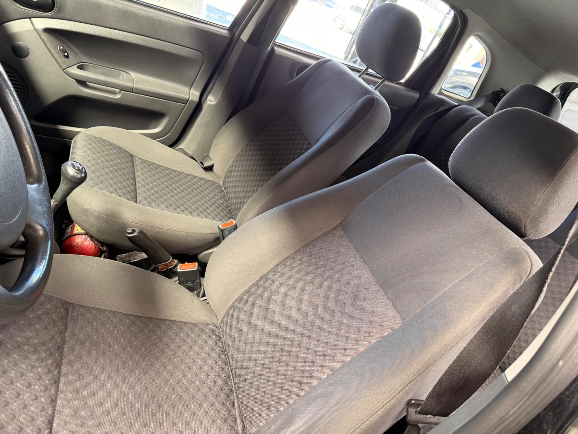 FORD Fiesta Hatch - Foto