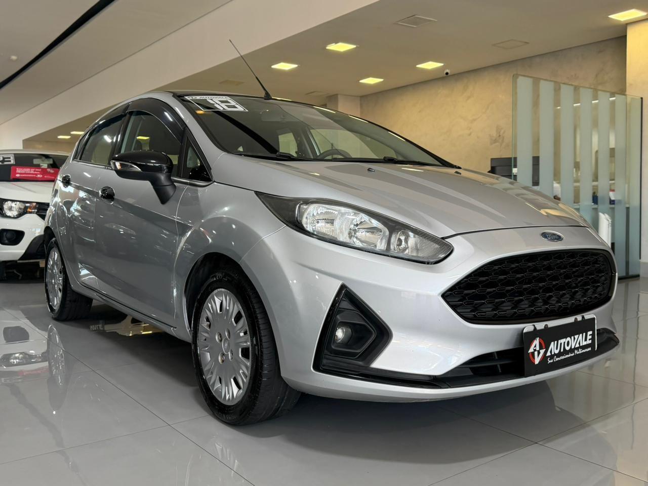 FORD Fiesta Hatch - Foto