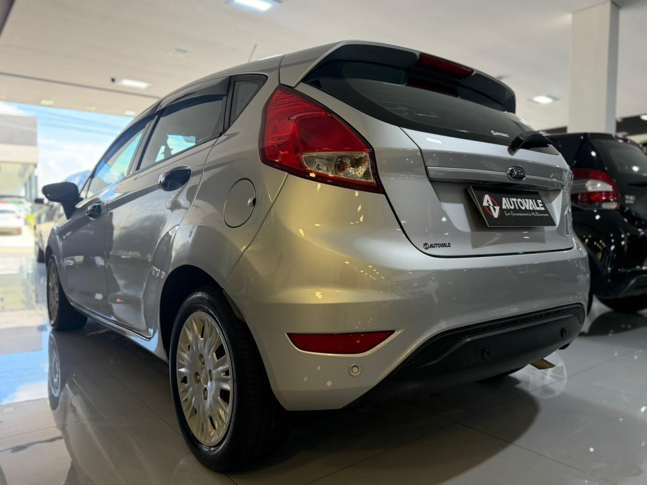 FORD Fiesta Hatch - Foto