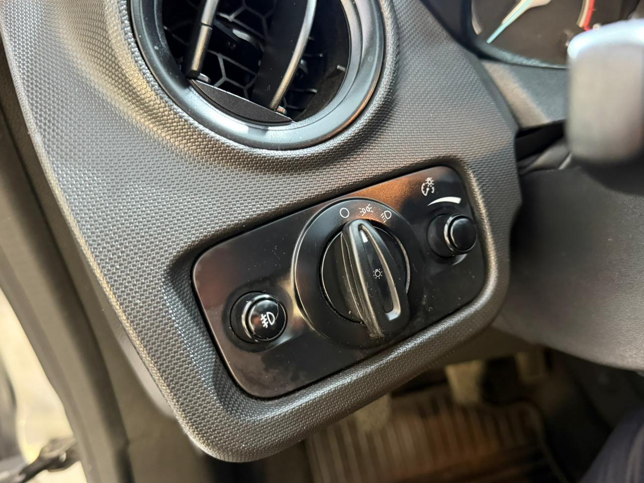 FORD Fiesta Hatch - Foto