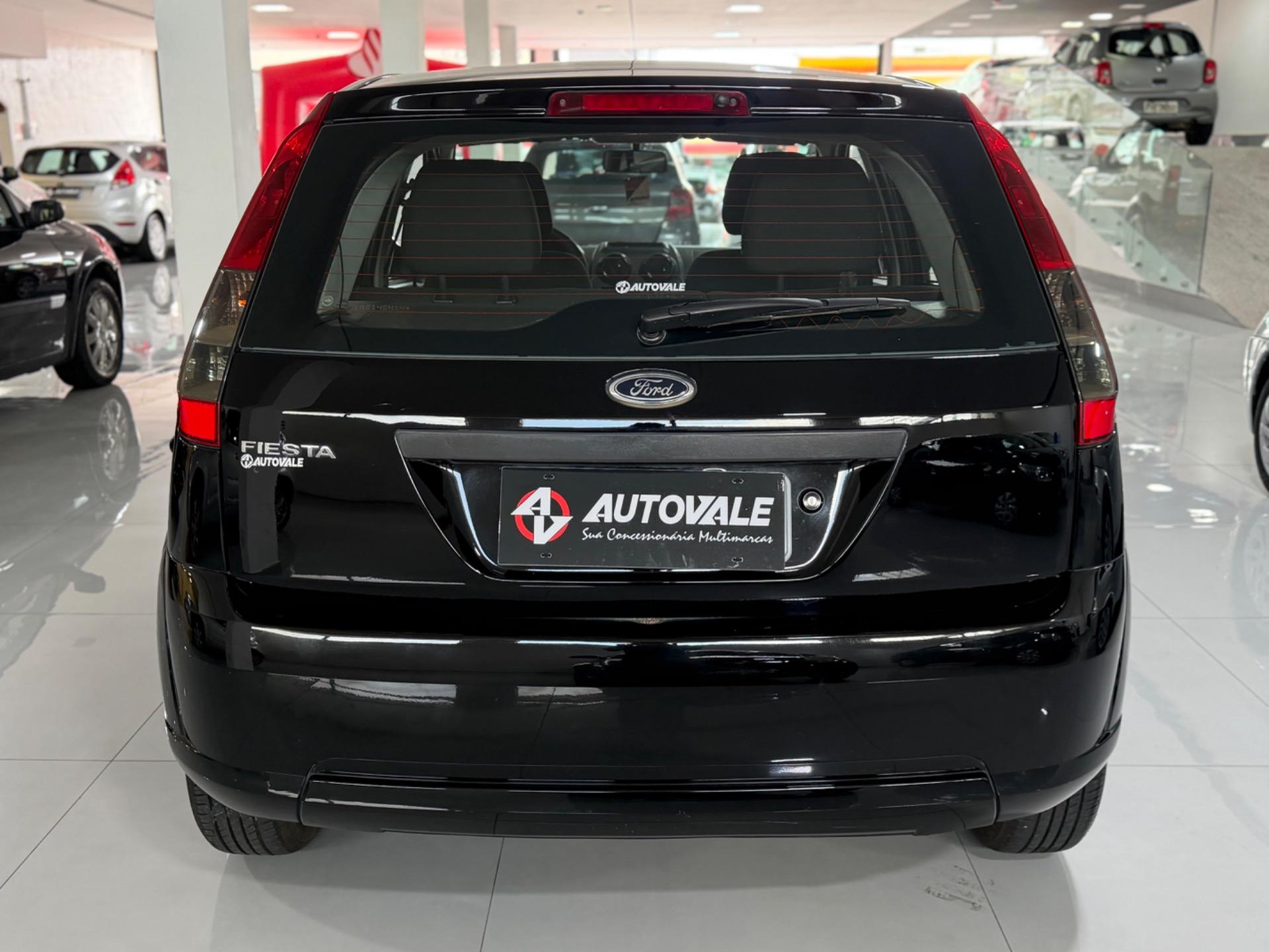 FORD Fiesta Hatch - Foto