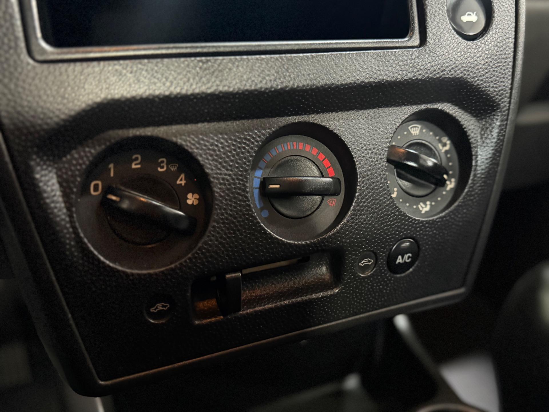 FORD Fiesta Hatch - Foto