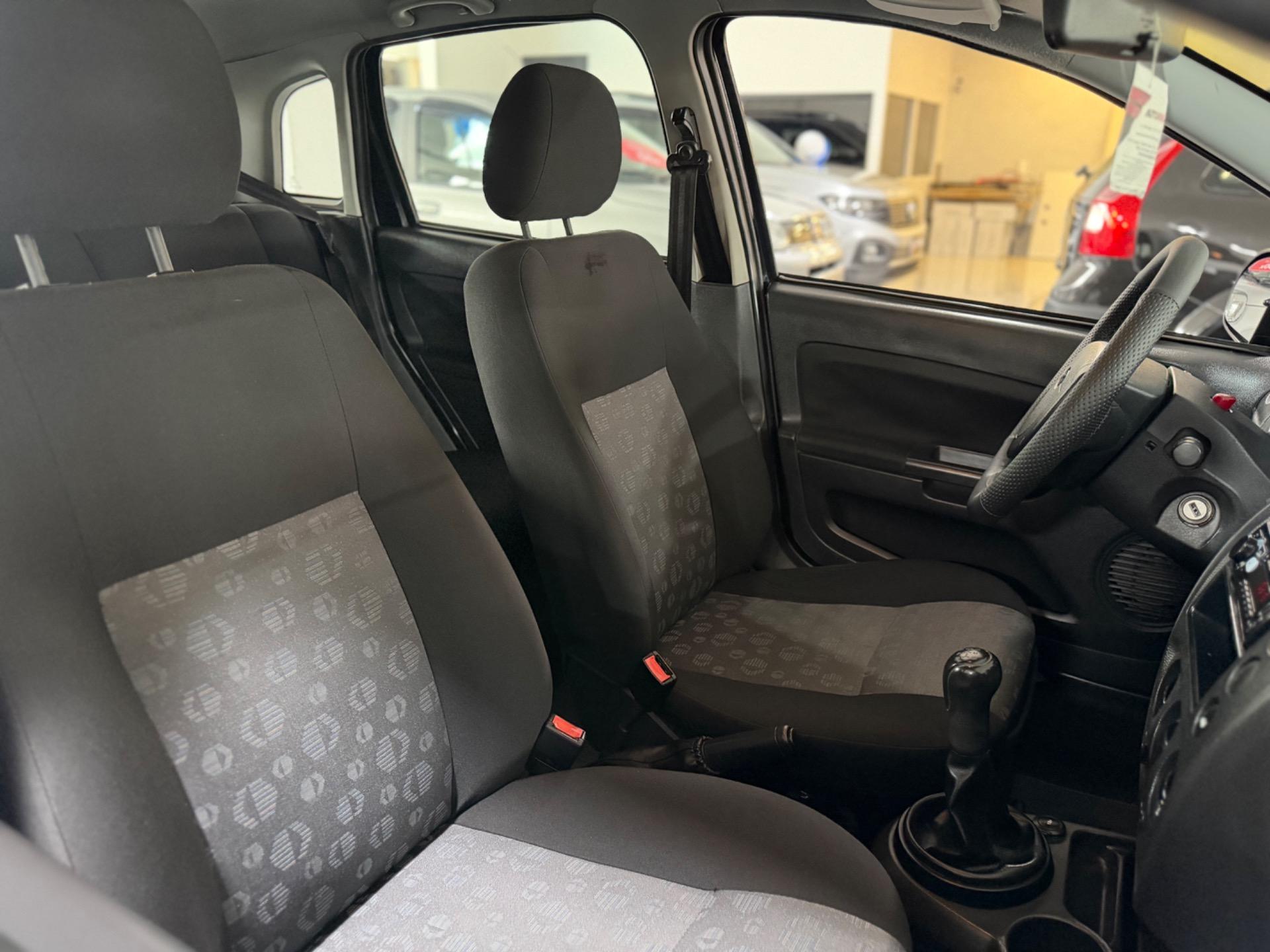 FORD Fiesta Hatch - Foto