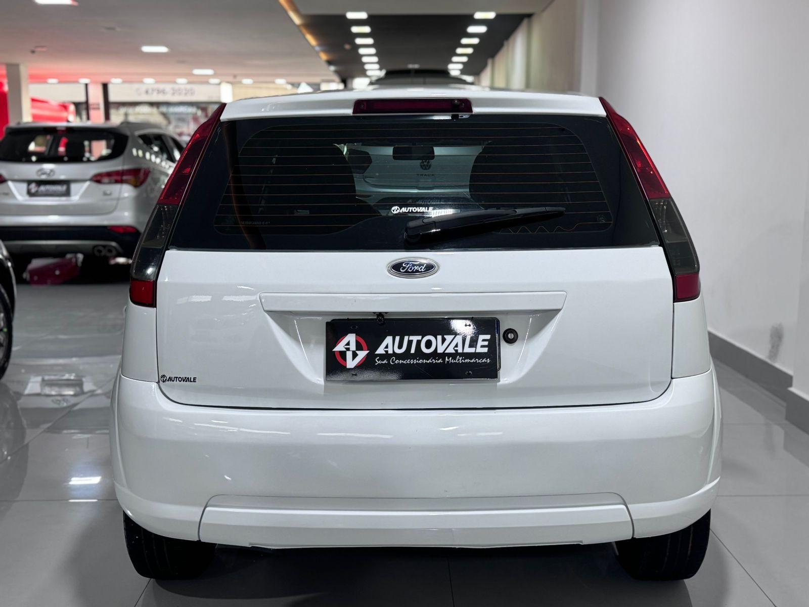 FORD Fiesta Hatch - Foto