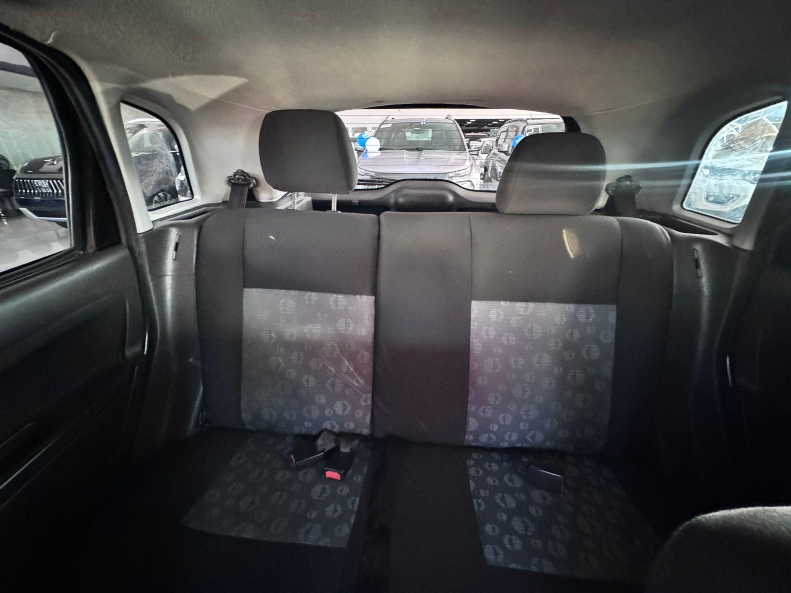 FORD Fiesta Hatch - Foto